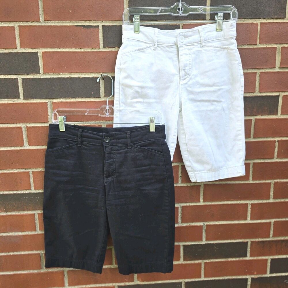 St John's Bay Womens Bermuda Shorts 2 Pack Black & White Size 2